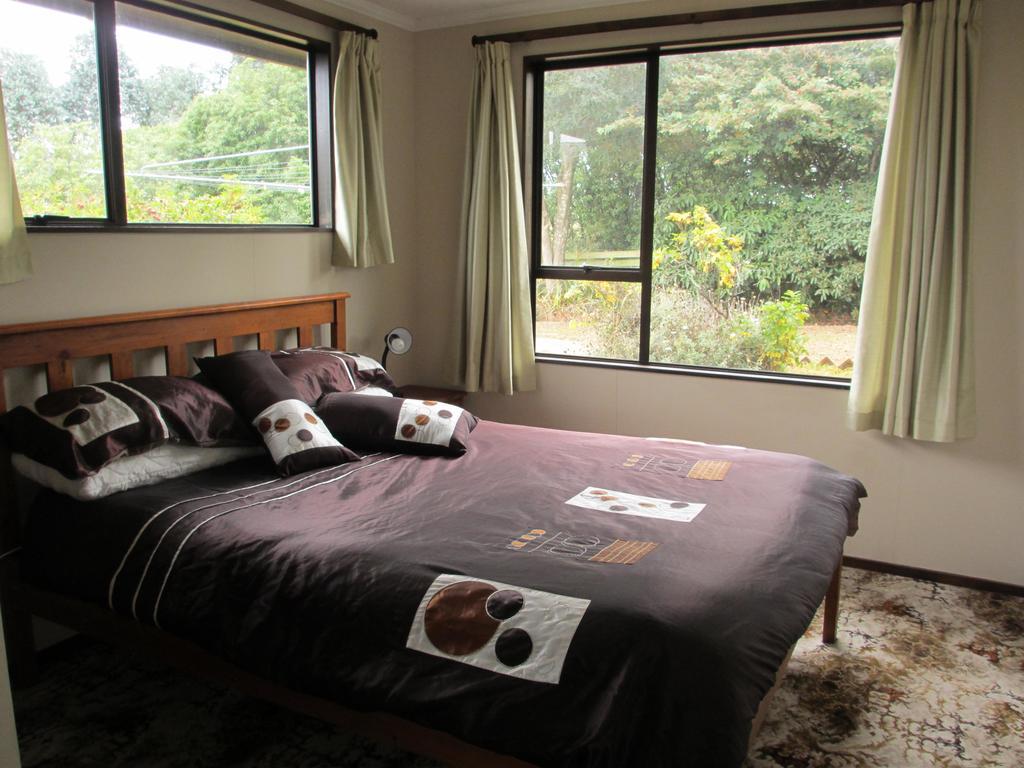 Catlins Lake Sanctuary Owaka 外观 照片